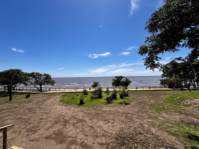 Acceso Sur - Reserva ecológica Costanera Sur - Acceso Sur - Reserva ecológica Costanera Sur, Cam. de los Plumerillos, C1107 Cdad. Autónoma de Buenos Aires, Argentina