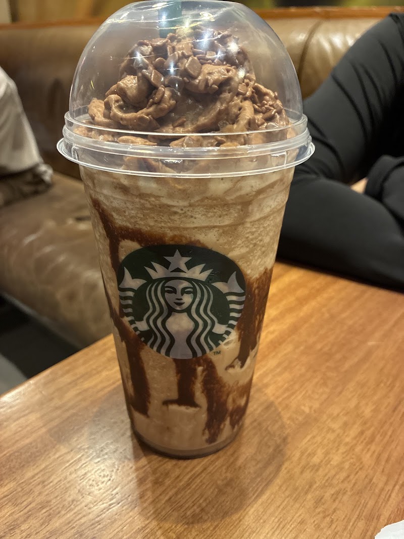 Starbucks - Starbucks, Av Jose Pinheiro Borges S/N Pavmto: 2 Espaço Comercial 216 - Itaquera, São Paulo - SP, 08220-900, Brazil