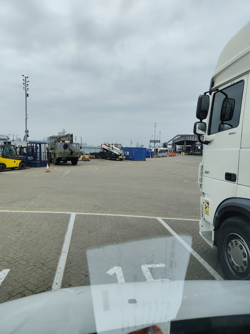 DFDS | Portsmouth - DFDS | Portsmouth Harbour Offices Continental Ferryport, George Byng Way, Portsmouth PO2 8SP, UK