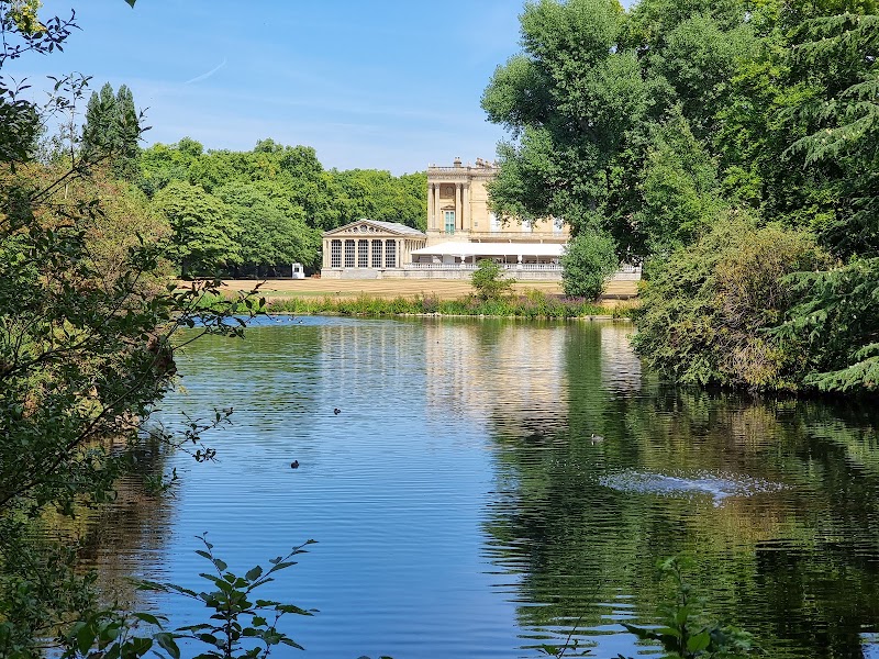 Buckingham Palace Garden - Buckingham Palace Garden Buckingham Palace, Constitution Hill, Spur Rd, London SW1A 1AA, UK