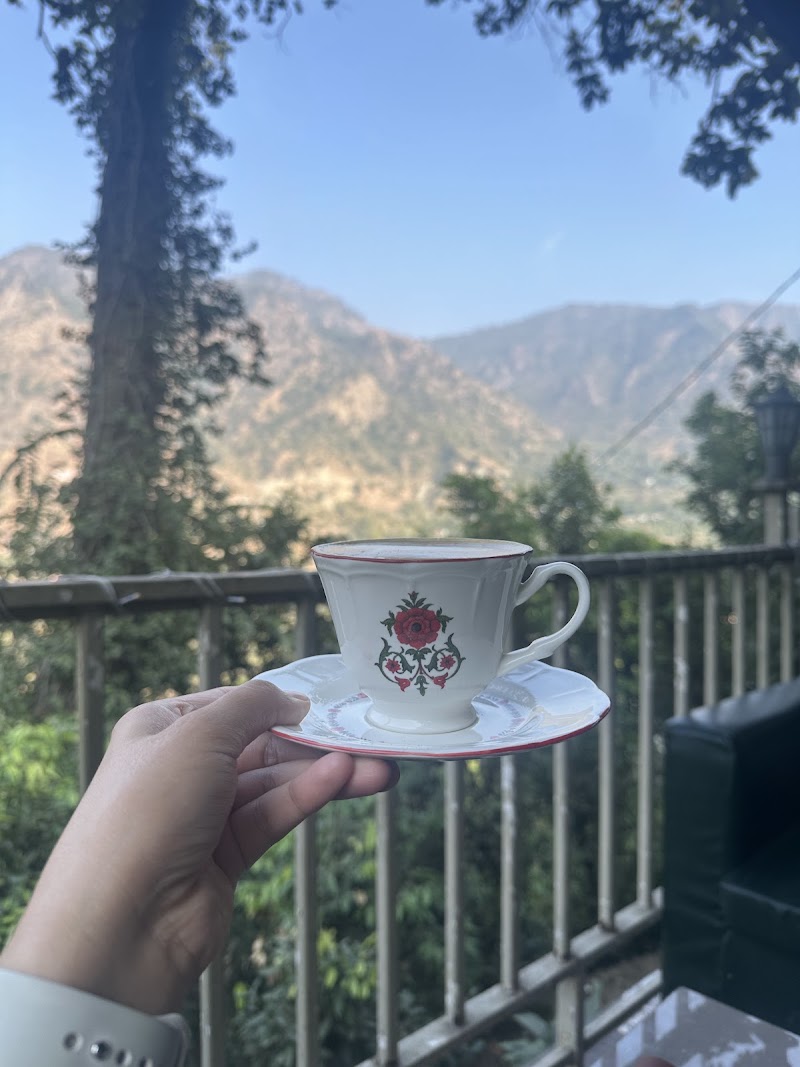 The Mud House Cafe - The Mud House Cafe Main Nainital Highway, Nanital Jeliokot, road, Dolmar, Uttarakhand 263127, India