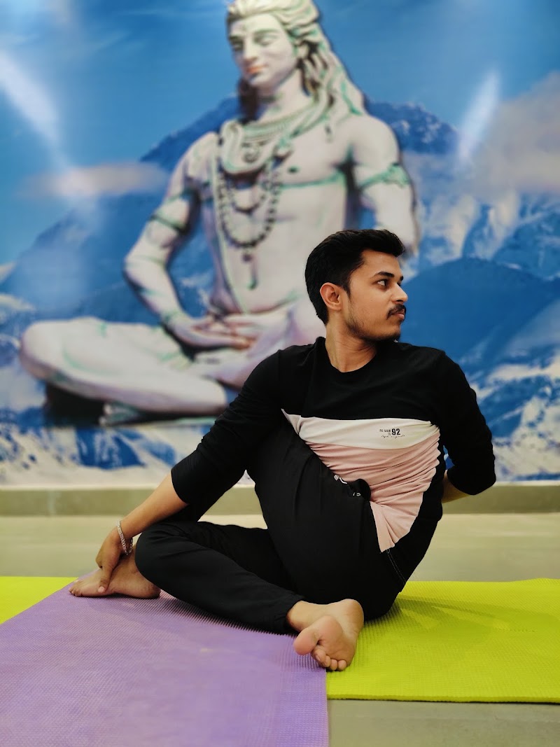 The Divine Yoga -The Best Yoga Teacher in Varanasi - The Divine Yoga -The Best Yoga Teacher in Varanasi D44/93A, Ramapura Luxa Rd, Ramapura Luxa, Varanasi, Uttar Pradesh 221001, India