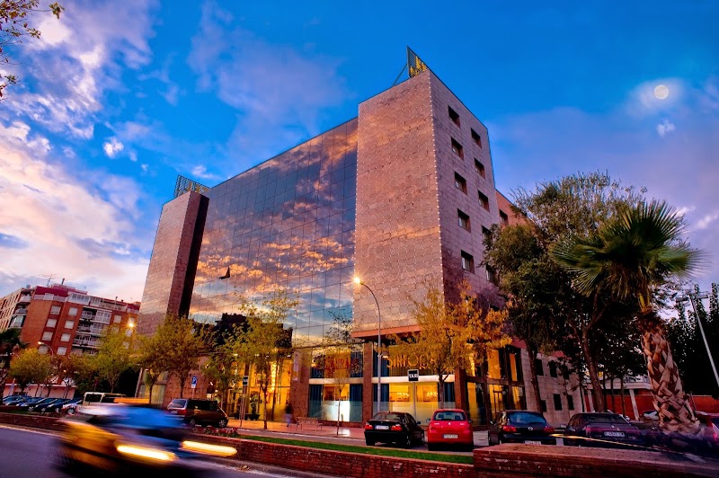 Sallés Hotel Ciutat del Prat - Sallés Hotel Ciutat del Prat Avinguda del Remolar, 46, 08820 El Prat de Llobregat, Barcelona, Spain