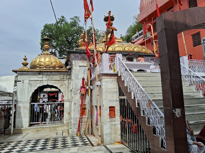 Shri Jwalamukhi Mata Shaktipeeth - Shri Jwalamukhi Mata Shaktipeeth 1005, Jawala Ji Temple Rd, Kohala, Jawalamukhi, Himachal Pradesh 176031, India