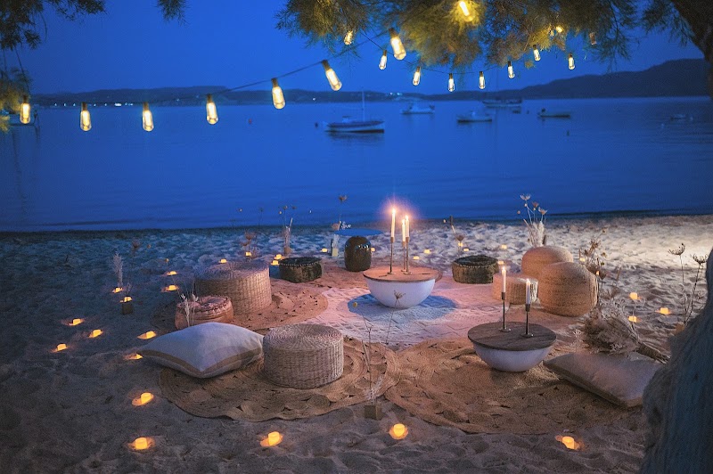 YAMAS Milos Beach Restaurant - YAMAS Milos Beach Restaurant Lagada Beach, Adamas 848 00, Greece