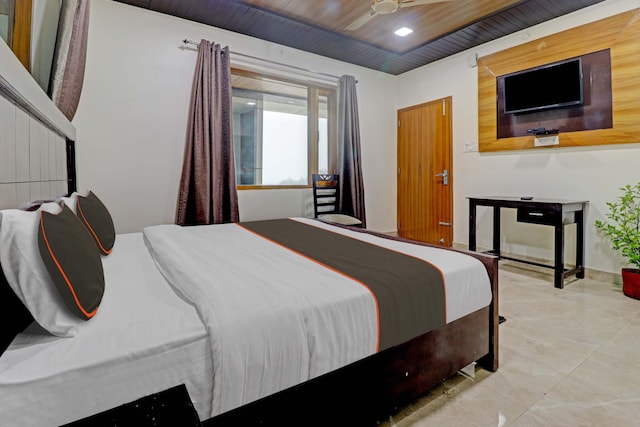 Super OYO Collection O Hotel Silver Lake Inn - Super OYO Collection O Hotel Silver Lake Inn, plot no. 1 June Estate, Mountain Club, Road, Nainital, Harinagar Chanddeva, Uttarakhand 263136, India