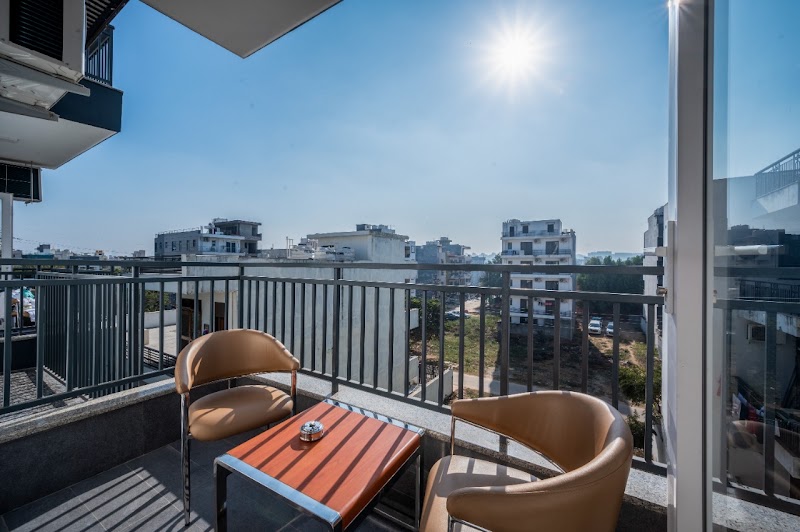The Palms inn - The Palms inn 1043, Main Gate, opp. Power House, Islampur Village, Sector 38, Gurugram, Haryana 122018, India