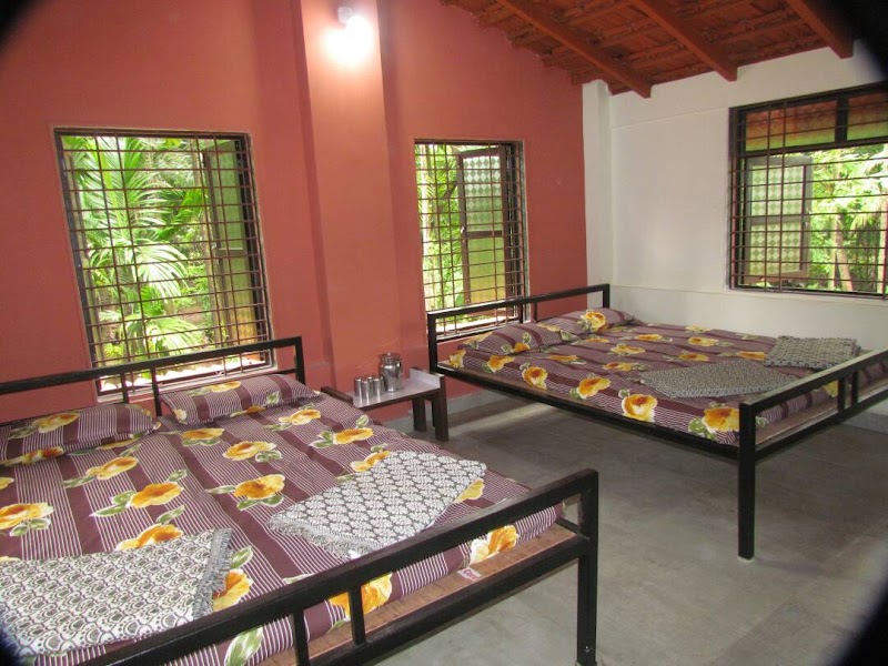 Naik’s Resort - Naik’s Resort, Varsoli Naik Ali, Bhawani shankar path, MV48+QVJ, Bhavani Path, RCF Colony, Divi Parangi, Varasoli, Maharashtra 402201, India
