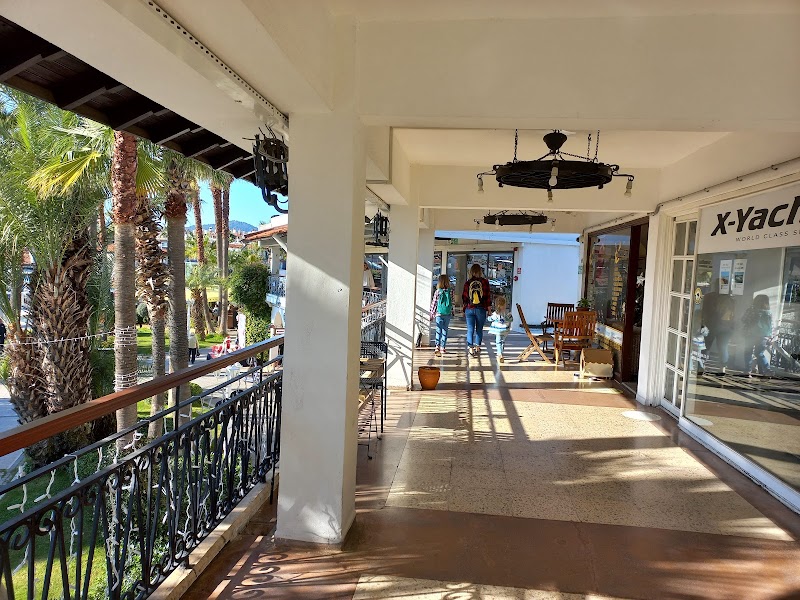 NETSEL MARMARIS MARINA ALIŞVERİŞ MERKEZİ - NETSEL MARMARIS MARINA ALIŞVERİŞ MERKEZİ Sarıana, 18. Sk., 48700 Marmaris/Muğla, Türkiye