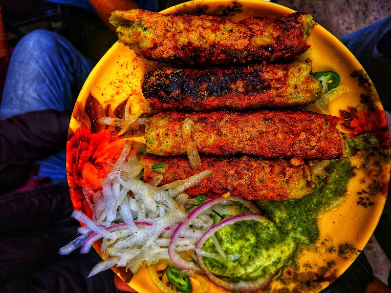 Babu Bhai Kabab Wale - Babu Bhai Kabab Wale 1465, Bazar chitli qabar, Jama Masjid, Chandni Chowk, New Delhi, Delhi, 110006, India
