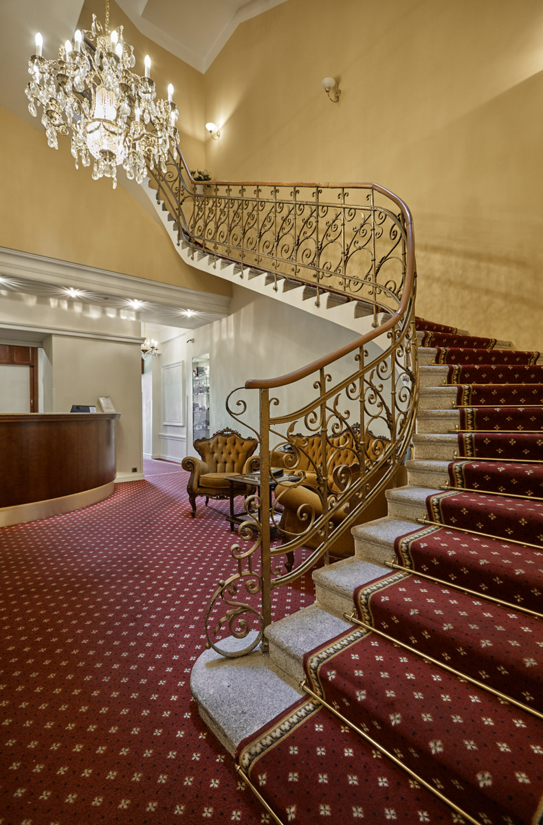 Hotel Romance - Hotel Romance, Tržiště 384/37, 360 01 Karlovy Vary-Karlovy Vary 1, Czechia