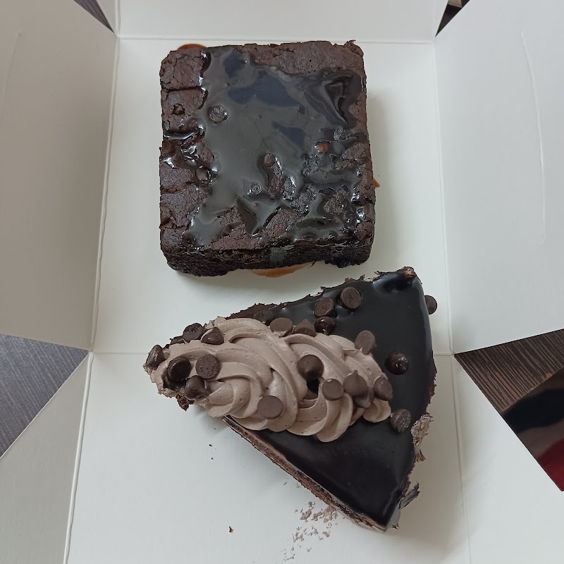 FNP Cakes - Cake Delivery in Talwandi, Kota - FNP Cakes - Cake Delivery in Talwandi, Kota, Shop No 1, 5B26 In Front Allen Samunnat, Sector - 5, Talwandi, Kota, Rajasthan 324005, India