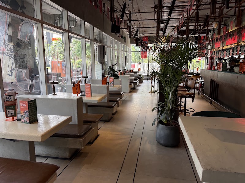 Hebbal SOCIAL - Hebbal SOCIAL Azure, Ground floor, Bellary Rd, next to Godrej Apartments, Hebbal Kempapura, Bengaluru, Karnataka 560024, India