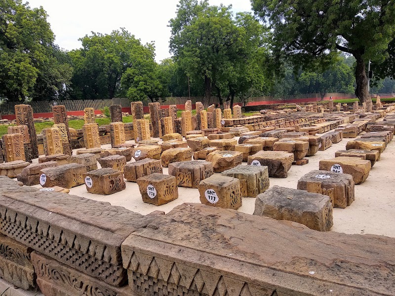 Archaeological Buddhist Remains of Sarnath, (Varanasi) - Archaeological Buddhist Remains of Sarnath, (Varanasi), 92JF+8RR, Rishpattan Rd, Sarnath, Varanasi, Uttar Pradesh 221007, India