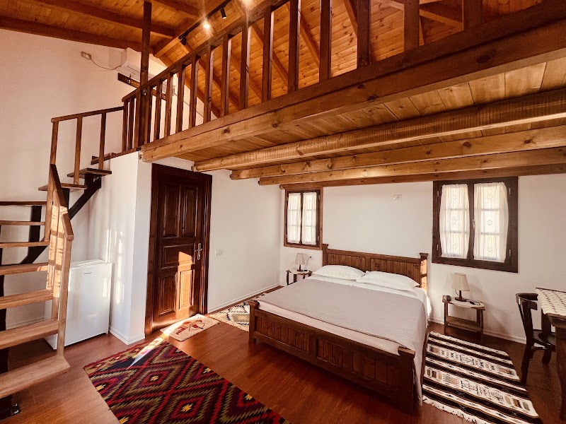KRIS Guest House - KRIS Guest House, Rrugica Panajot Haxhimihali 5001, Berat, Albania