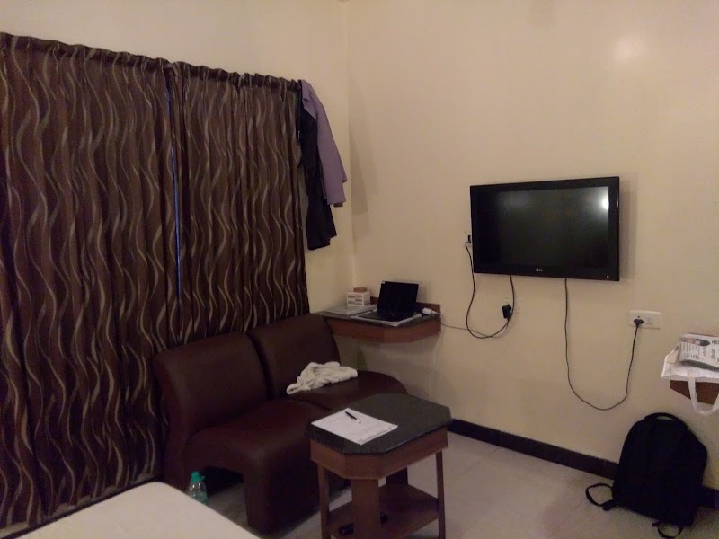Pondy Bazaar Hotel Krishna Inn - Pondy Bazaar Hotel Krishna Inn 12, Raja Bather St, T. Nagar, Chennai, Tamil Nadu 600017, India
