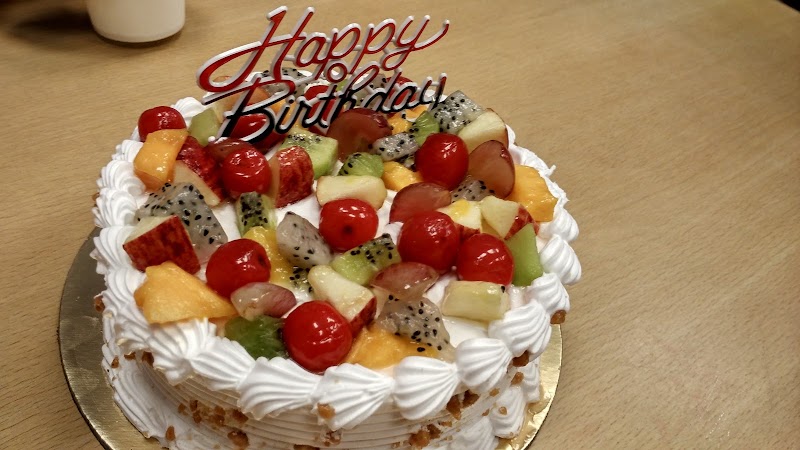 OM Sweets, Sector 57, Gurugram - OM Sweets, Sector 57, Gurugram UG - 10 & 11, Hong Kong Bazaar, UG 14, Block F, Sushant Lok 2, Sector 57, Gurugram, Haryana 122011, India