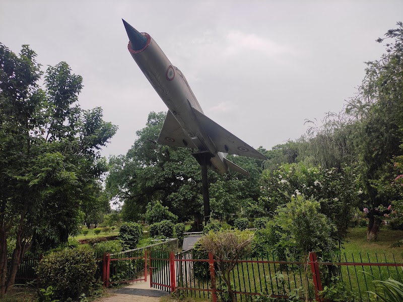 Victoria Memorial - Victoria Memorial 13 A, Panna Lal Rd, Darbhanga Colony, George Town, Prayagraj, Uttar Pradesh 211002, India