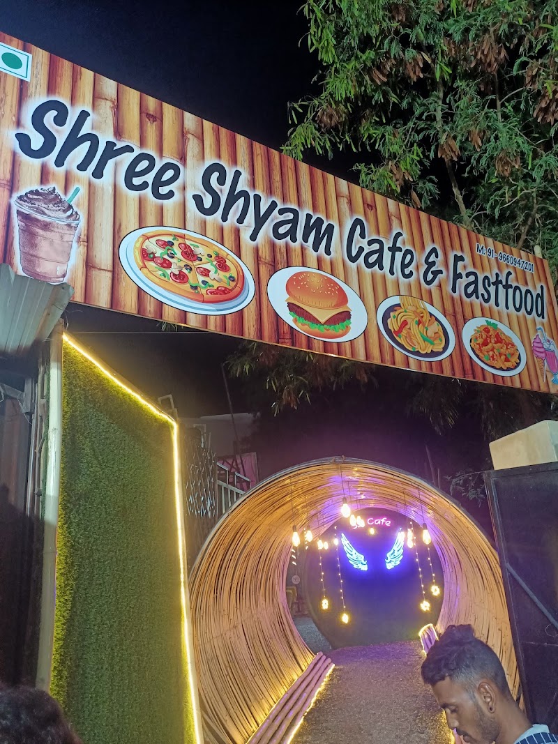 Shree Shyam Falooda and Cafe - Shree Shyam Falooda and Cafe op. A, one school, University Rd, Luhar Colony, Ayad, Kharakua, Udaipur, Rajasthan 313001, India