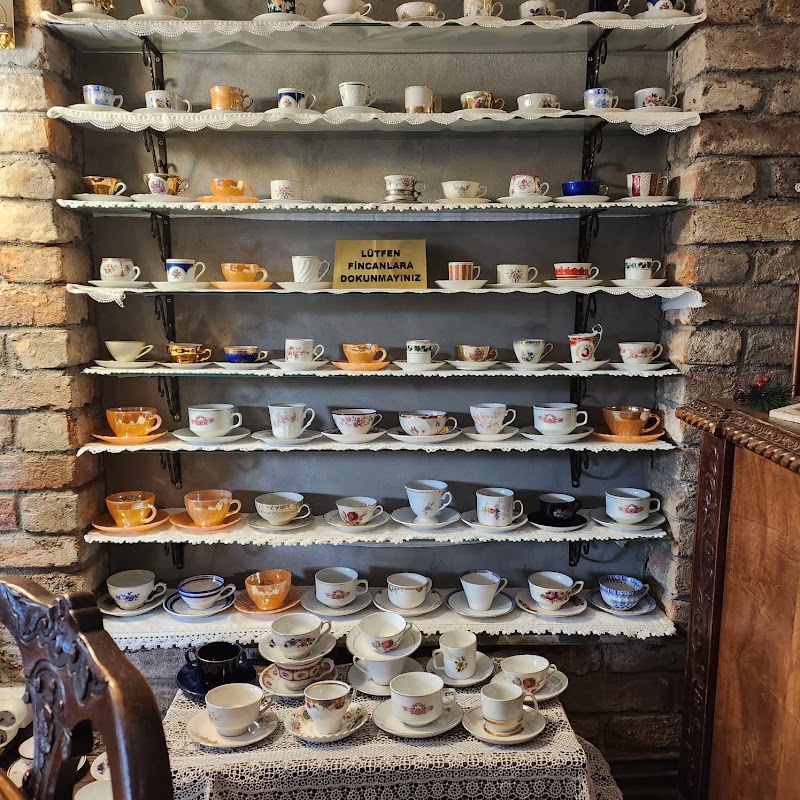 Velvet Cafe, Balat Breakfast • Brunch • Coffee - Velvet Cafe, Balat Breakfast • Brunch • Coffee, Balat, Çimen Sk. No:8a, 34087 Fatih/İstanbul, Türkiye