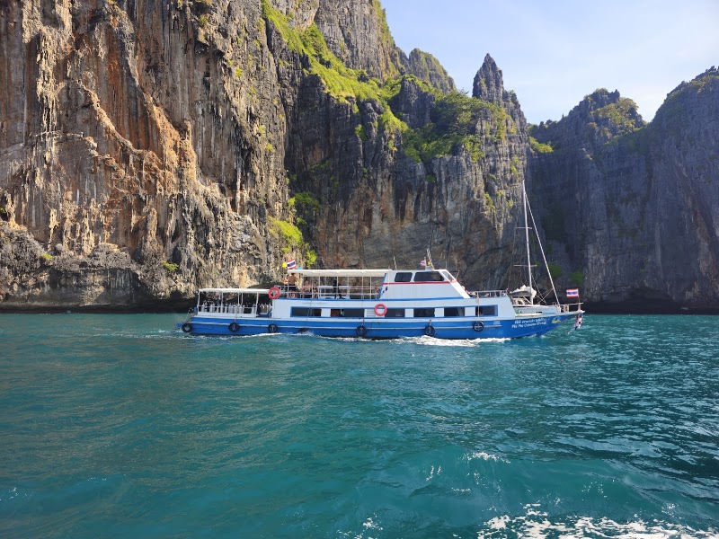 The Dive Ao Nang - The Dive Ao Nang 372, 3, Tambon Ao Nang, Muang, Chang Wat Krabi 81180, Thailand