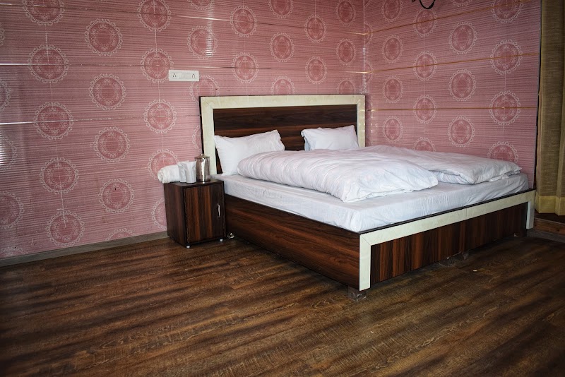 Hotel Parash Palace - Hotel Parash Palace, Barkot, Uttarakhand 249141, India