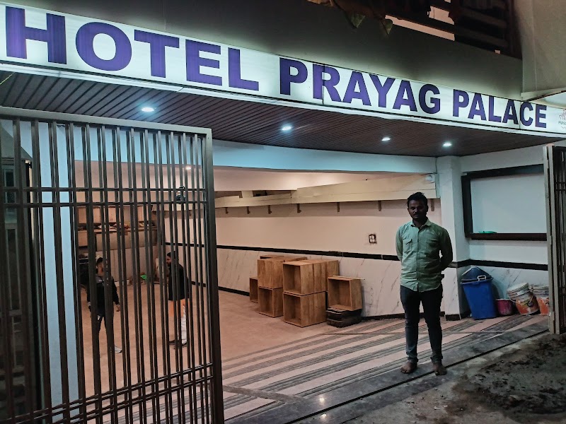 Hotel prayag palace
