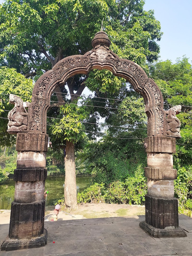 Dakshya Prajapati Temple Khurda Odisha - Dakshya Prajapati Temple Khurda Odisha, Q5HC+J6P, Banapur Rd, Banapur, Odisha 752031, India