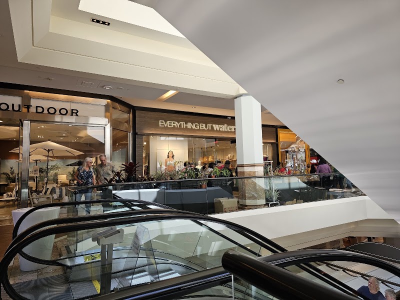 South Coast Plaza - South Coast Plaza 3333 Bristol St, Costa Mesa, CA 92626, USA
