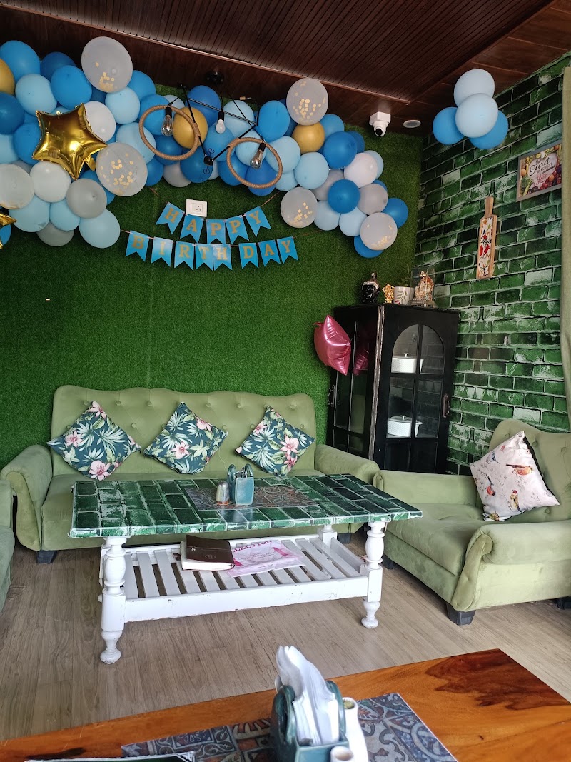 Green Yard - Cafe & Kitchen - Green Yard - Cafe & Kitchen GOPI'S RESTRO AND MAGGI POINT, MALLA GORAKHPUR, OPPOSITE KHOLIA COMPOUND NAWABI ROAD, Bhotiya Padaav Gorakhpur, Ward No.7, 5/255, Nawabi Rd, Heera Nagar, Haldwani, Uttarakhand 263139, India