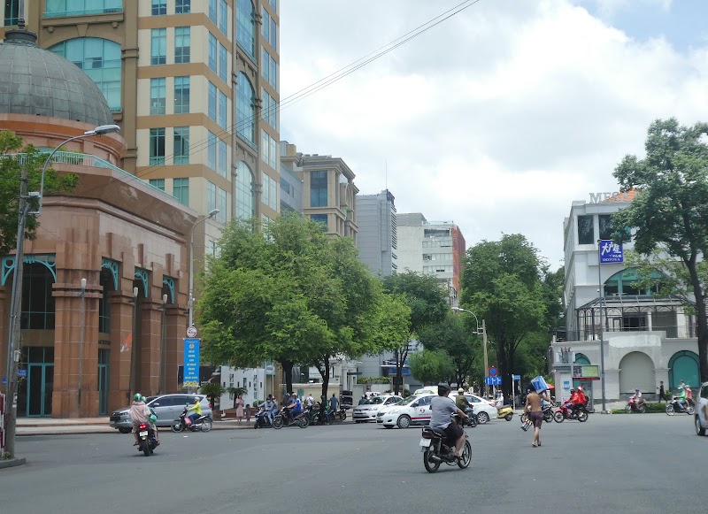 Consulate General of Canada in Ho Chi Minh City - Consulate General of Canada in Ho Chi Minh City, 1002, Street The Metropolitan, 235 Đồng Khởi, Sài Gòn, Hồ Chí Minh 00084, Vietnam