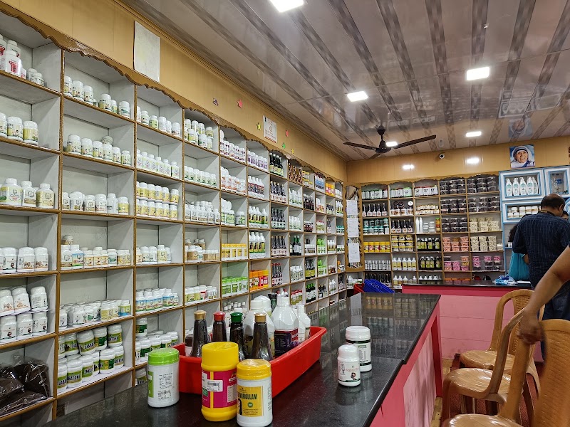Indian Spices and Herbal Garden - Indian Spices and Herbal Garden, 2RQW+C98, Valara - Vadakkechal Rd, Chillithodu, Keralam 685561, India