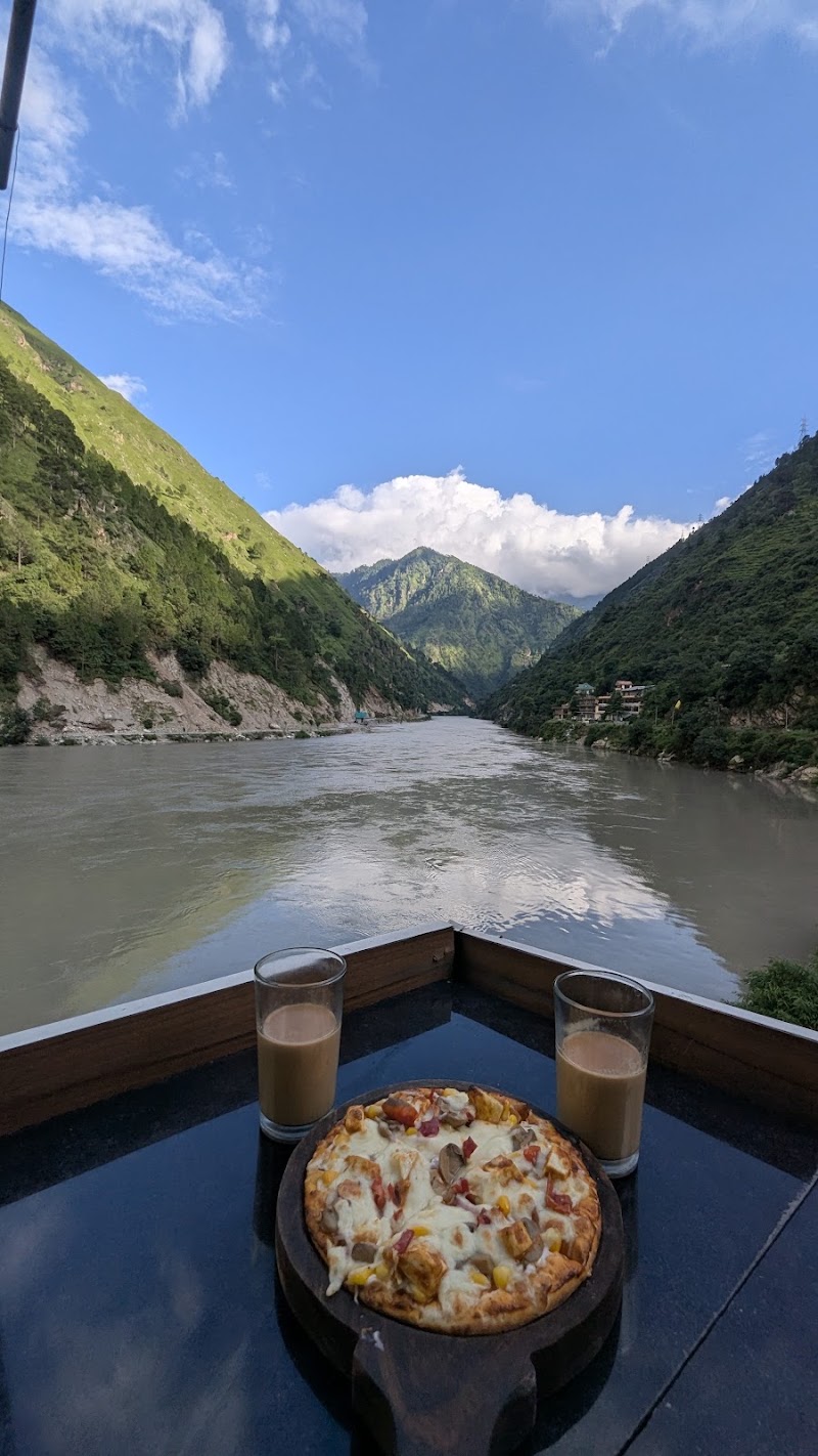 Gateway Homestay and cafe - Gateway Homestay and cafe National Highway 21, Ari - Banjar, Road, Aut, Himachal Pradesh 175121, India