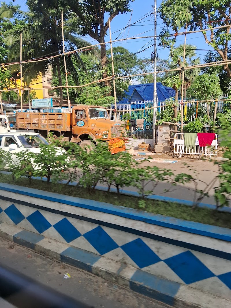 Rashbehari More - Rashbehari More, G88W+R88, Pratapaditya Rd, Anami Sangha, Sahanagar, Kalighat, Kolkata, West Bengal 700026, India