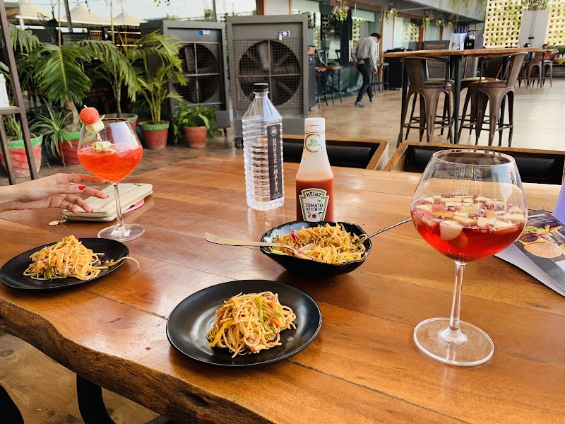 HOUSE OF MALTS: RESTOBAR - HOUSE OF MALTS: RESTOBAR 5th FLOOR, HOTEL PS9, PU-4, PLOT NO.2, SATYA SAI ROAD, near BOMBAY HOSPITAL, Opp.Prestige CollegeNear Bombay Hospital, Scheme 94 Sector CA, Indore, Madhya Pradesh 452010, India