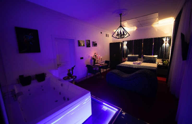 Art Garden Hotel - Art Garden Hotel Mikayıl Müşfiq, Bakı, Azerbaijan