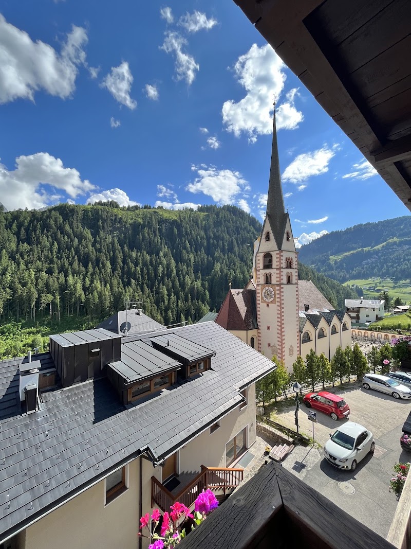 St Christina - St Christina Streda Chemun, 43, 39047 Santa Cristina Valgardena BZ, Italy