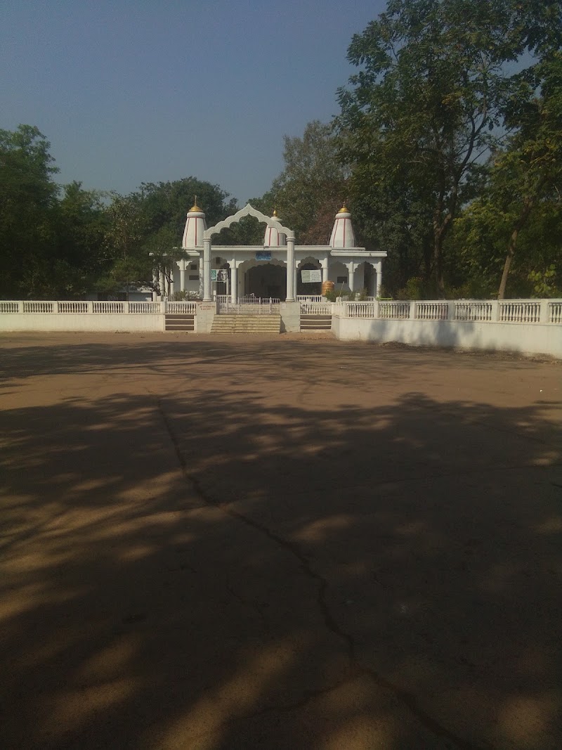 Shiv Mandir Amariyapara Parsada (se.) - Shiv Mandir Amariyapara Parsada (se.), Unnamed Road, X8CW+WC8, Gondadih, Parsada, Chhattisgarh 495663, India