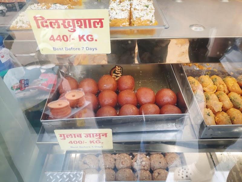 SWAMI SWEETS - SWAMI SWEETS, Inside jassusar gate under, B.K School, Old Bikaner, Bikaner, Rajasthan 334001, India