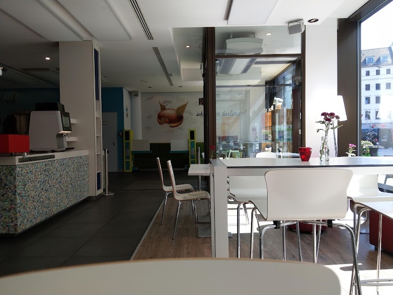ibis Styles Hotel Berlin Mitte - ibis Styles Hotel Berlin Mitte Brunnenstraße 1-2, 10119 Berlin, Germany