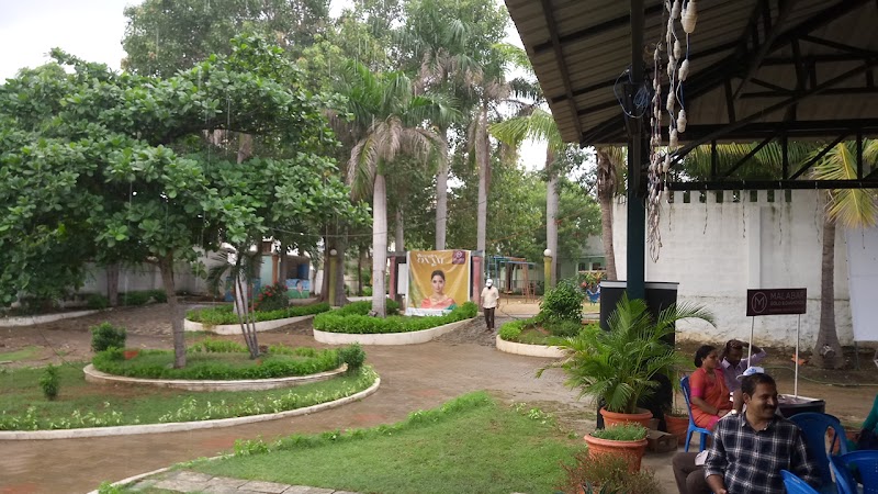 Royal Club - Royal Club 1, Periya Koladi Rd, Pachaiappan Nagar Phase II, Konrajakuppam, Ayappakkam, Chennai, Tamil Nadu 600095, India