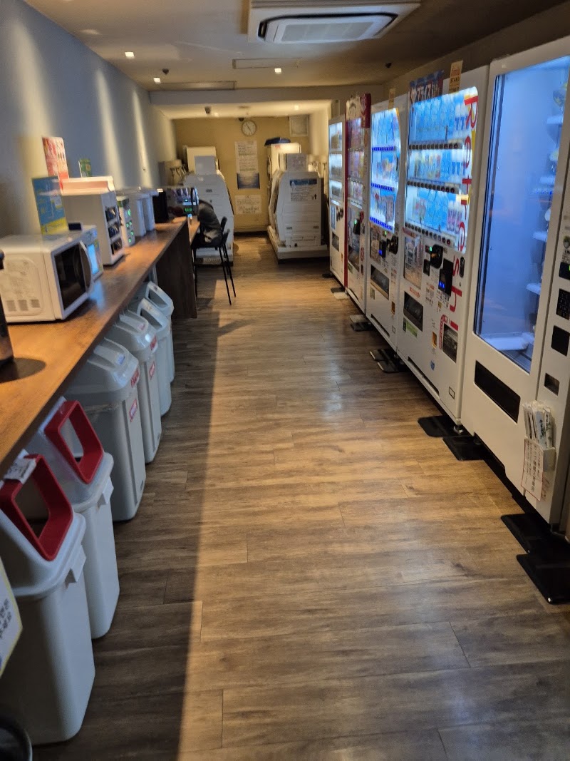 Shinjuku Kuyakusho-mae Capsule Hotel - Shinjuku Kuyakusho-mae Capsule Hotel Japan, 〒160-0021 Tokyo, Shinjuku City, Kabukichō, 1-chōme−2−５ 東陽ビル 3F