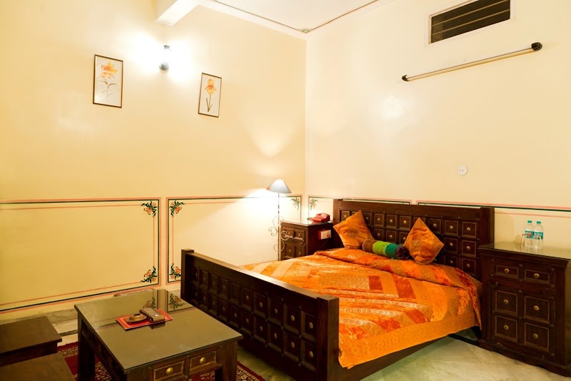 Bani Park Hotel, Jaipur - Bani Park Hotel, Jaipur, D-160, Kabir Marg, opposite Bank of Baroda, near Collectorate Circle, Sen Colony, Bani Park, Jaipur, Jaipur Nagar Nigam Area, Rajasthan 302016, India