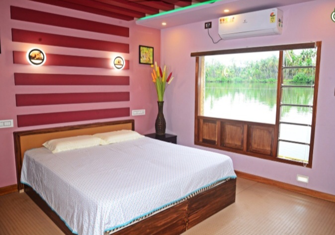 Houseboat Nileshwar - Houseboat Nileshwar, Kottappuram, Houseboat Nileshwar_Kottappuram, Bridge, Nileshwar, Kerala 671314, India
