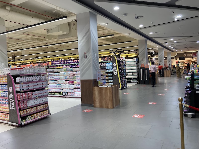 NESTO HYPERMARKET HILITE MALL - NESTO HYPERMARKET HILITE MALL, 2/1149-G17, -1 Level, Hilite Mall, NH Thondayad Bypass, Poovangal, Kozhikode, Pantheeramkavu, Kerala 673014, India