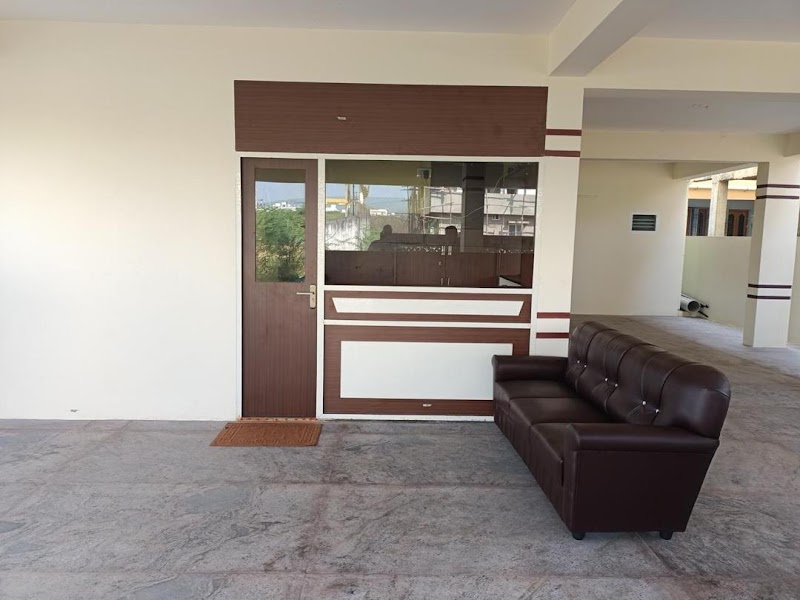 Four Seasons Homestay - Four Seasons Homestay 1-25/12, car showroom road, opposite to Tata motors, beside Mango Market Road, Kr Nagar, Srinivasapuram, Avilali, Andhra Pradesh 517503, India