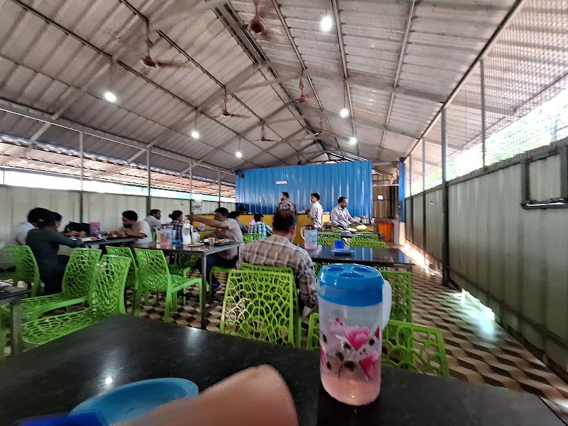 Poonthal Toddy Shop & Family Restaurant