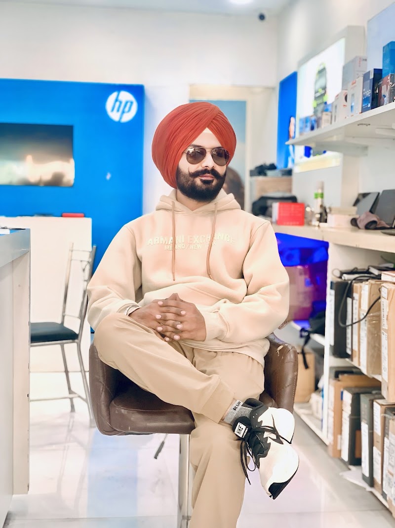 Lawrence road - Lawrence road, 2, Lawrence Road, Opposite Ritu Wears, White Avenue, Amritsar, Punjab 143001, India