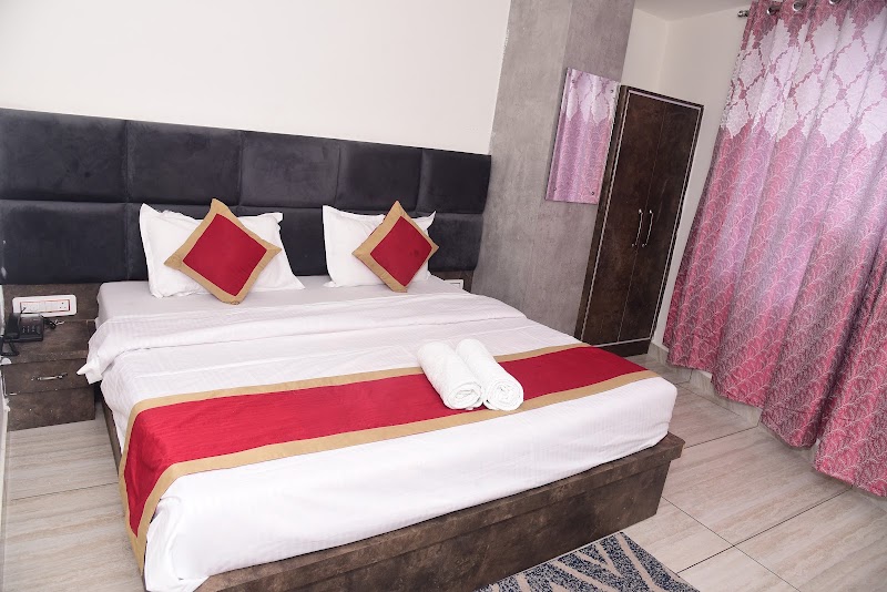 Hotel The Elegance - Hotel The Elegance, opp Railway Station Katra Jammu and Kashmir, Katra, 182301