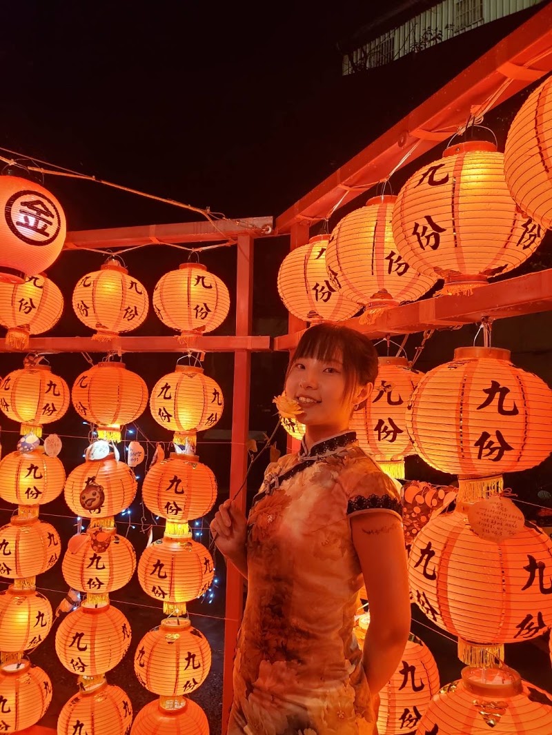 Jiufen Night Tour - Jiufen Night Tour 224, Taiwan, New Taipei City, Ruifang District, Yongqing Village, Jishan St, 26號樓梯下「九窩膠囊旅店」